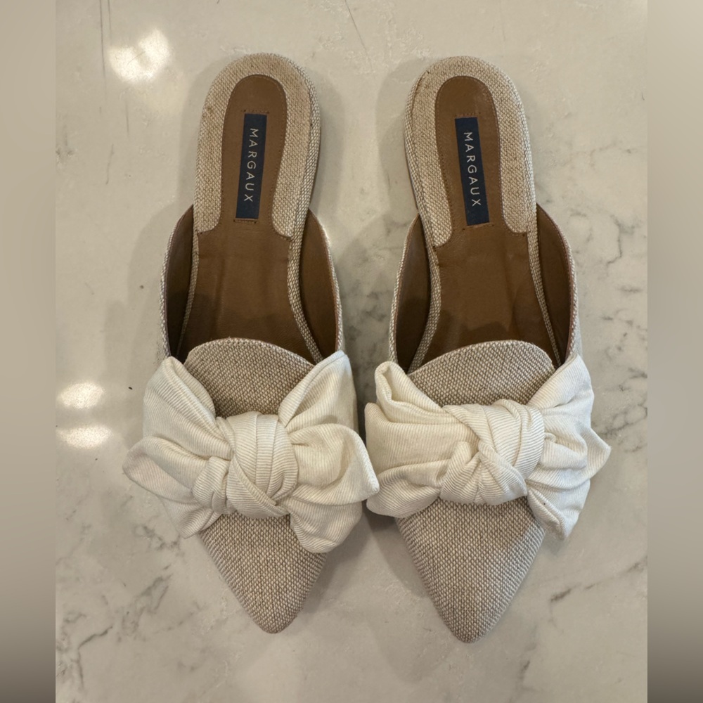 Margaux The Mule in Linen with Bow 39 (US 8)